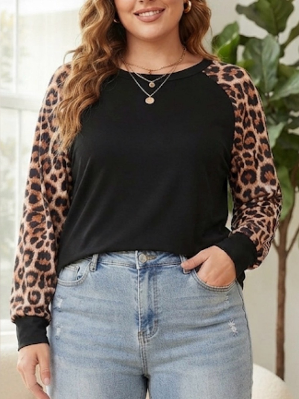 Contrast Leopard Print Raglan Sleeve Pullover 1X